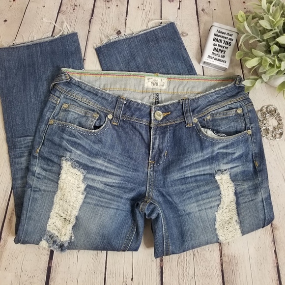 YNQ Distressed Denim Cropped Jeans - Picture 2 of 8